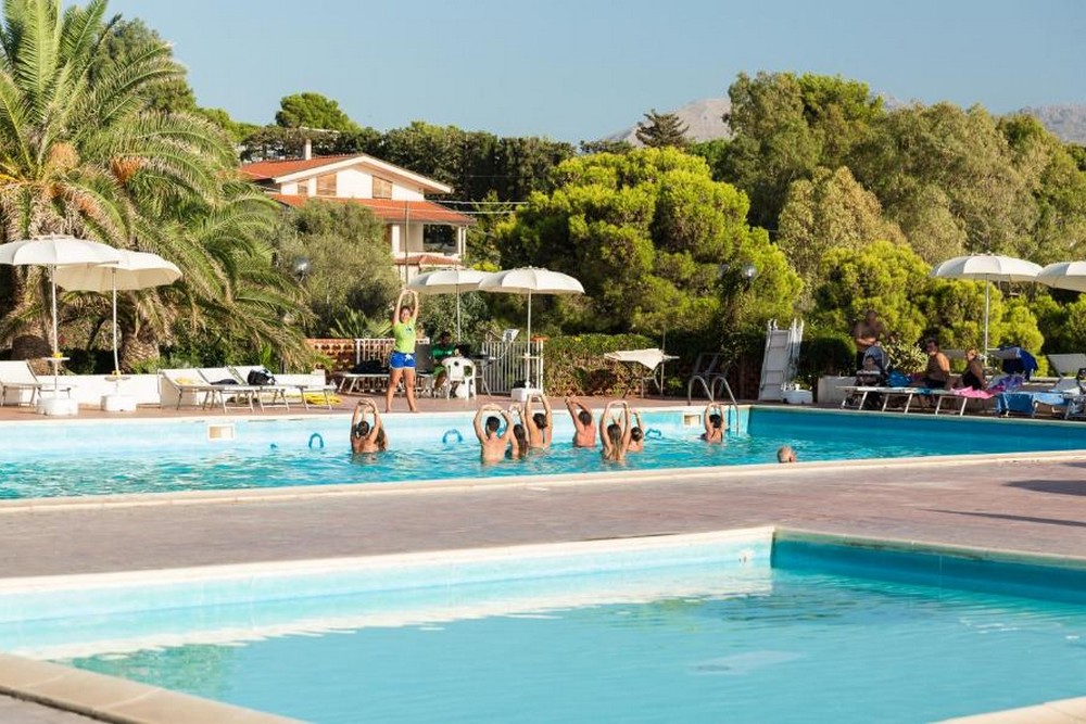 Perla del Golfo Resort